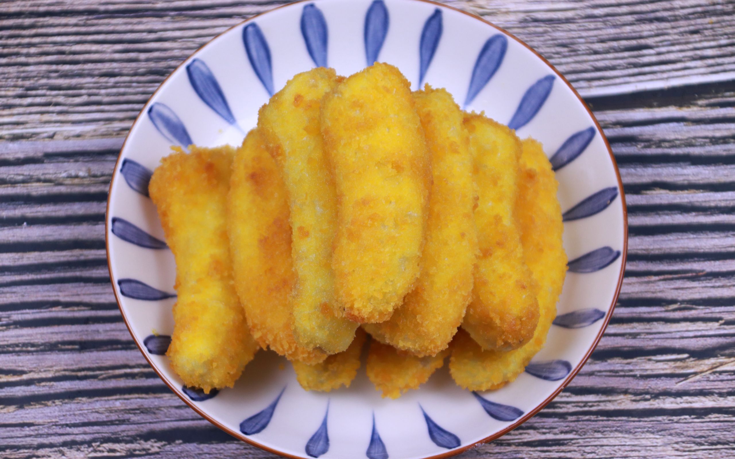 教你在家炸香蕉,成本不到2块钱,一做一大盘,学会不用去外面买