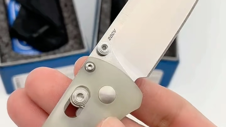 [图]Benchmade 美国蝴蝶 535-SS-20CV 特别限定版 玉色透明G10柄 CPM-20CV钢