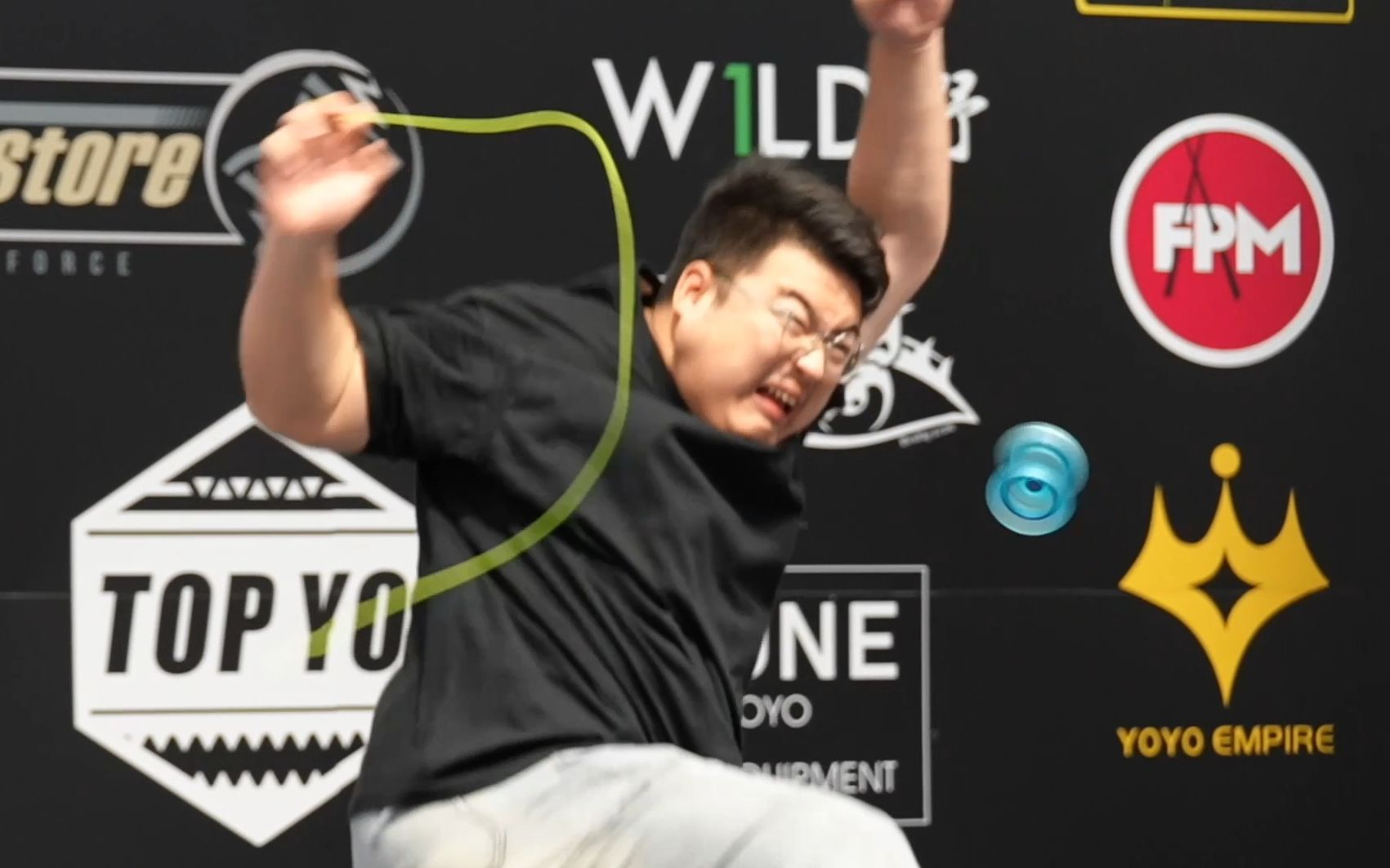 全国大赛上ikun们集体落泪 团长悠悠球琛总最投入感情的一次比赛