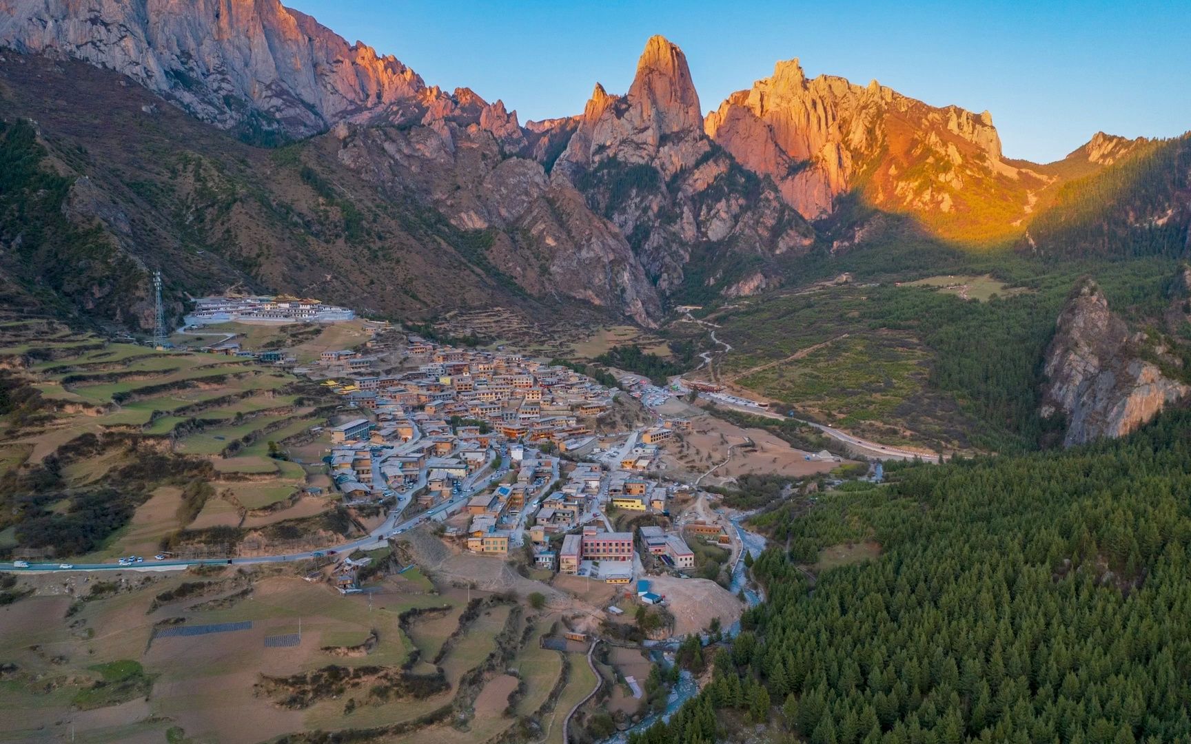一个人甘南扎尕那-洛克之路神奇的秘境之旅.