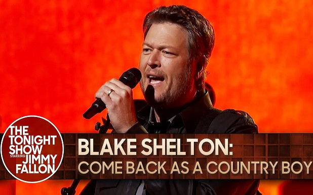 欧美顶级现场blakeshelton做客肥伦秀现场演唱新歌comebackasacountry