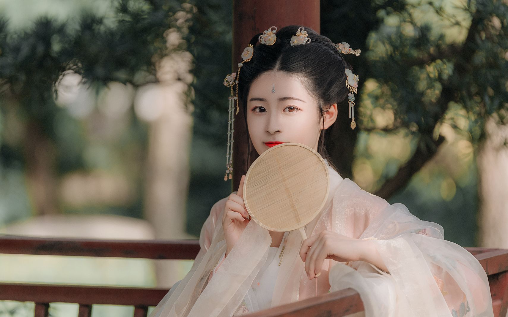 【汉服赏】清秀淡雅,秀外慧中的汉服女子群像图,素雅的汉服赏(主要是