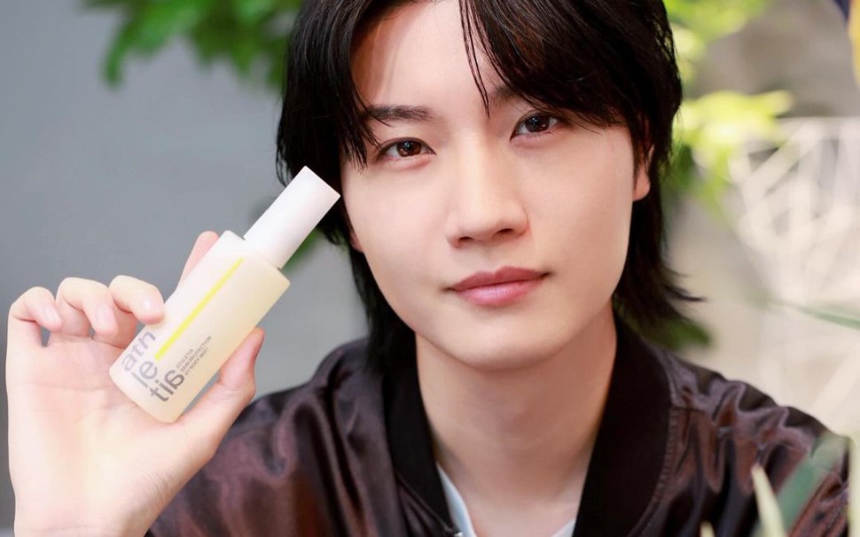 【樱田通】认真喷防晒时的样子好帅