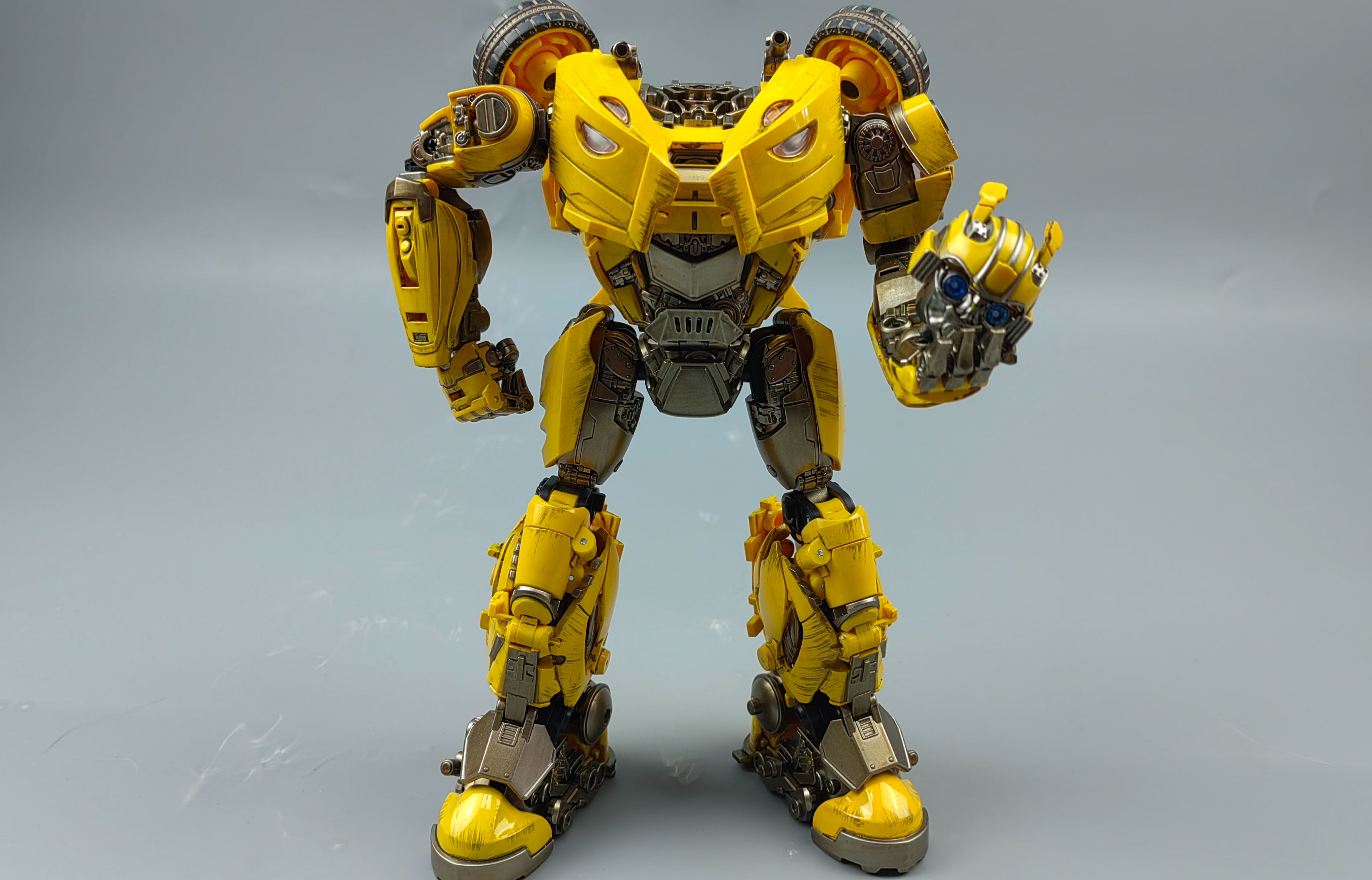 变形金刚tmt赛星大黄蜂——一变一个不吱声