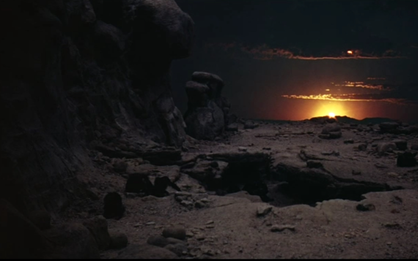 《月之暗面》——月球上的宇航员传回地球的最后一条视频