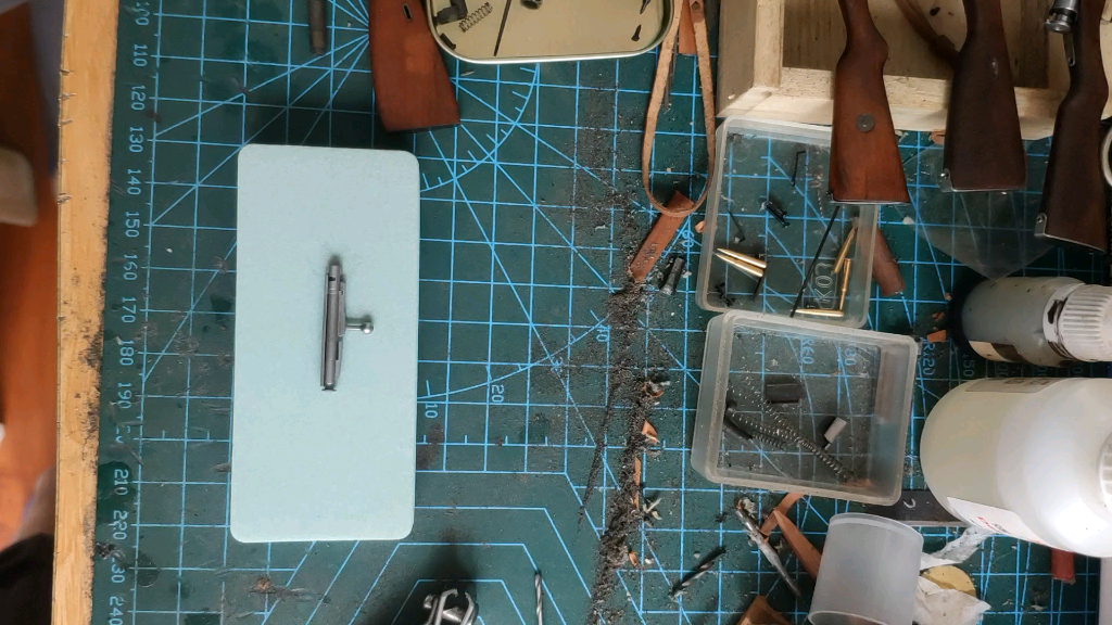 迷你莫辛纳甘步枪模型拉栓拆解重组过程