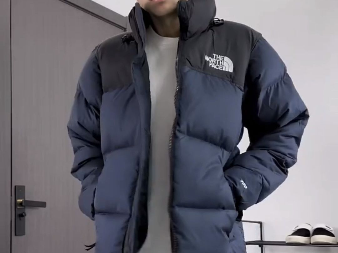 今年超火的北面1996藏蓝色羽绒服上身测评穿搭