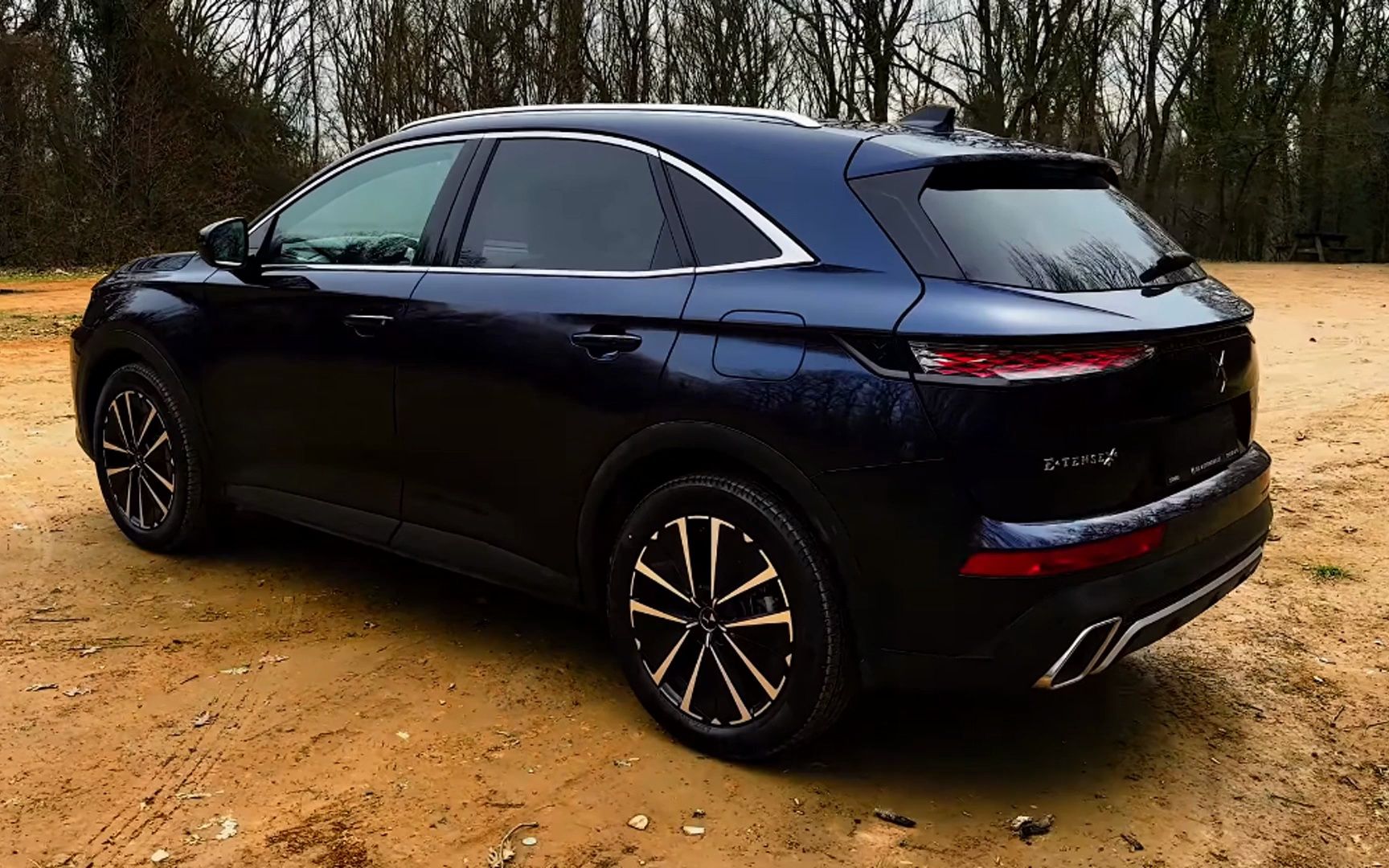 东风雪铁龙旗下高端牌子ds虽然设计很优雅,但名气太低4s店太少,没人买