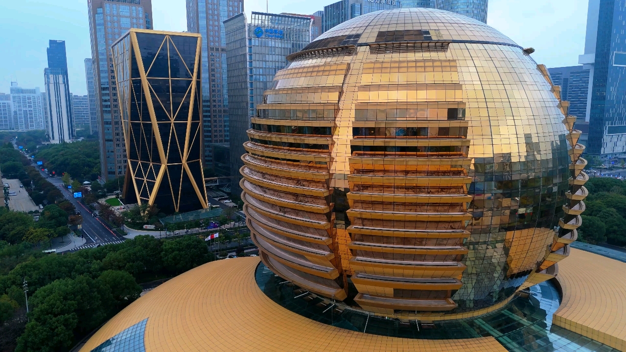 杭州市民中心大金球图片