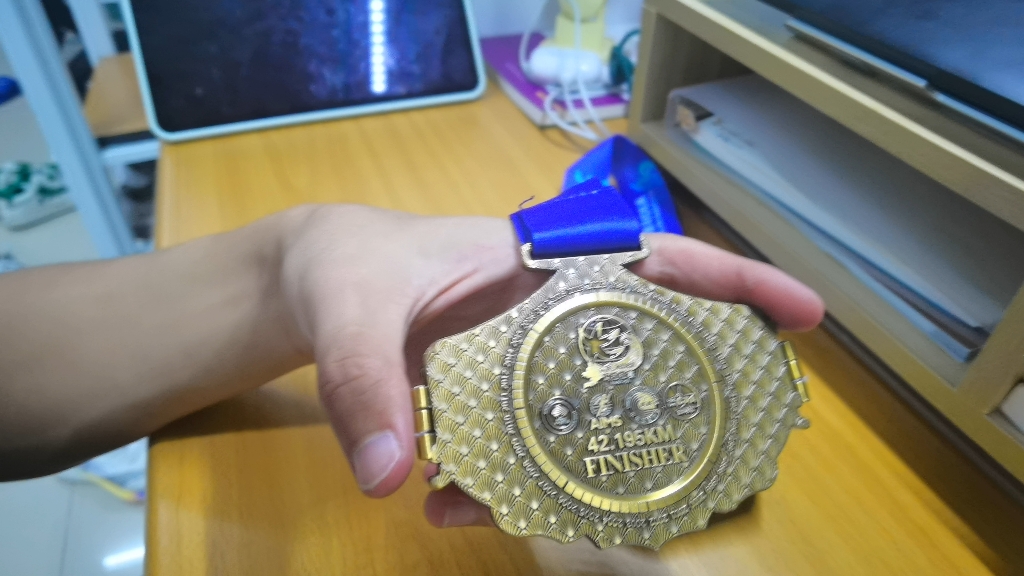 大连马拉松完赛奖牌