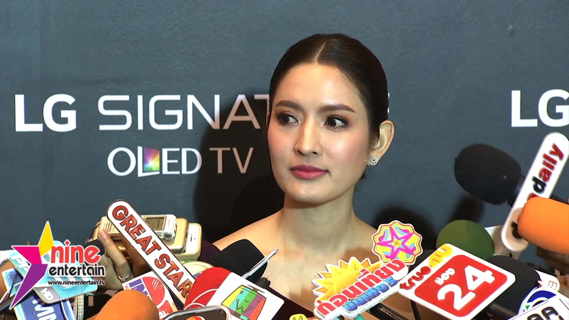 aff回答明确准备好和songkarn离婚三