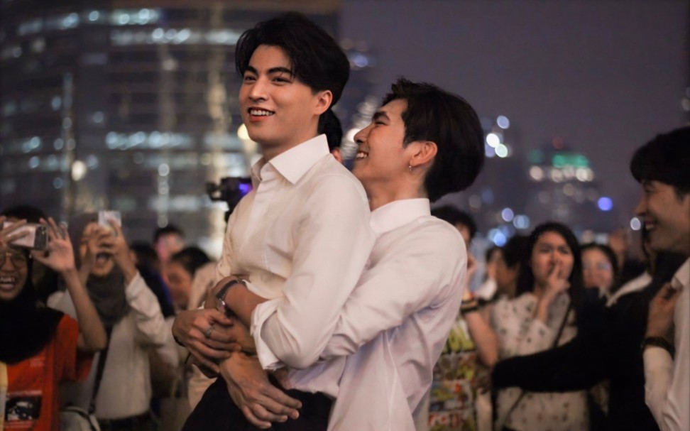 mewgulf参加完商城开业一周年庆后粉丝点名活动20191108