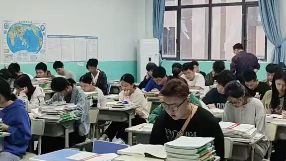 [图]一年制口腔医学，临床医学，中医学专业，预科高考班在校全封闭式管理，晨读！200－300多分上口腔医学#学医13207137780