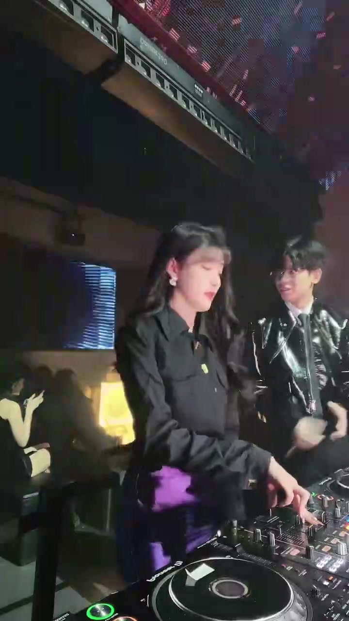 dj umi直播回放|完整版正在上传请稍等