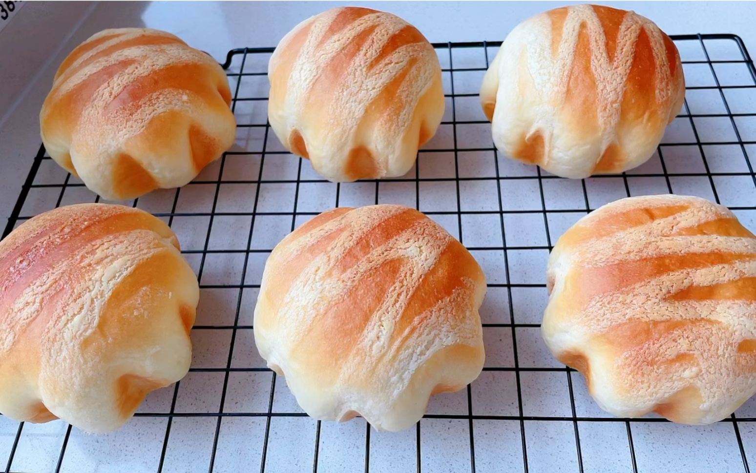 八角形雪芙皮蜜红豆面包