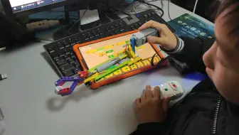 乐高moc_lego_蓝牙主控器，火车遥控手柄，机械抓手