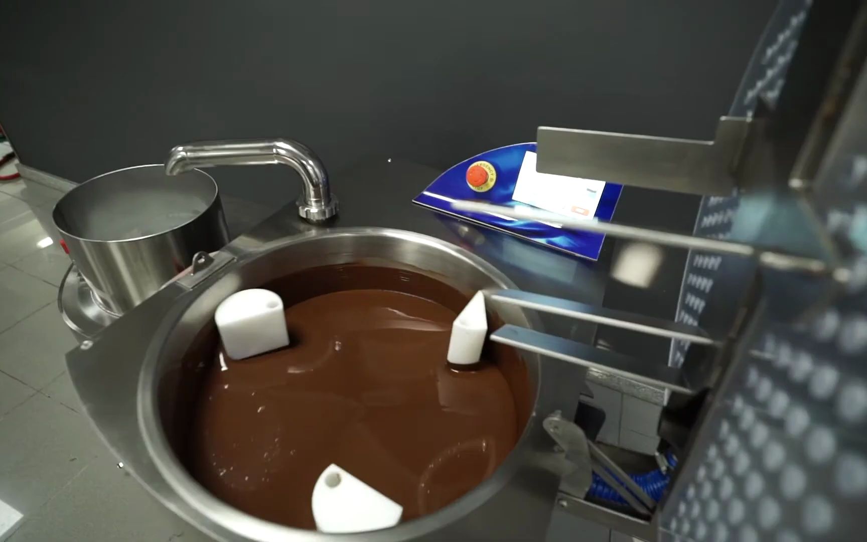 意大利 selmi conca巧克力调温机 连续式调温机