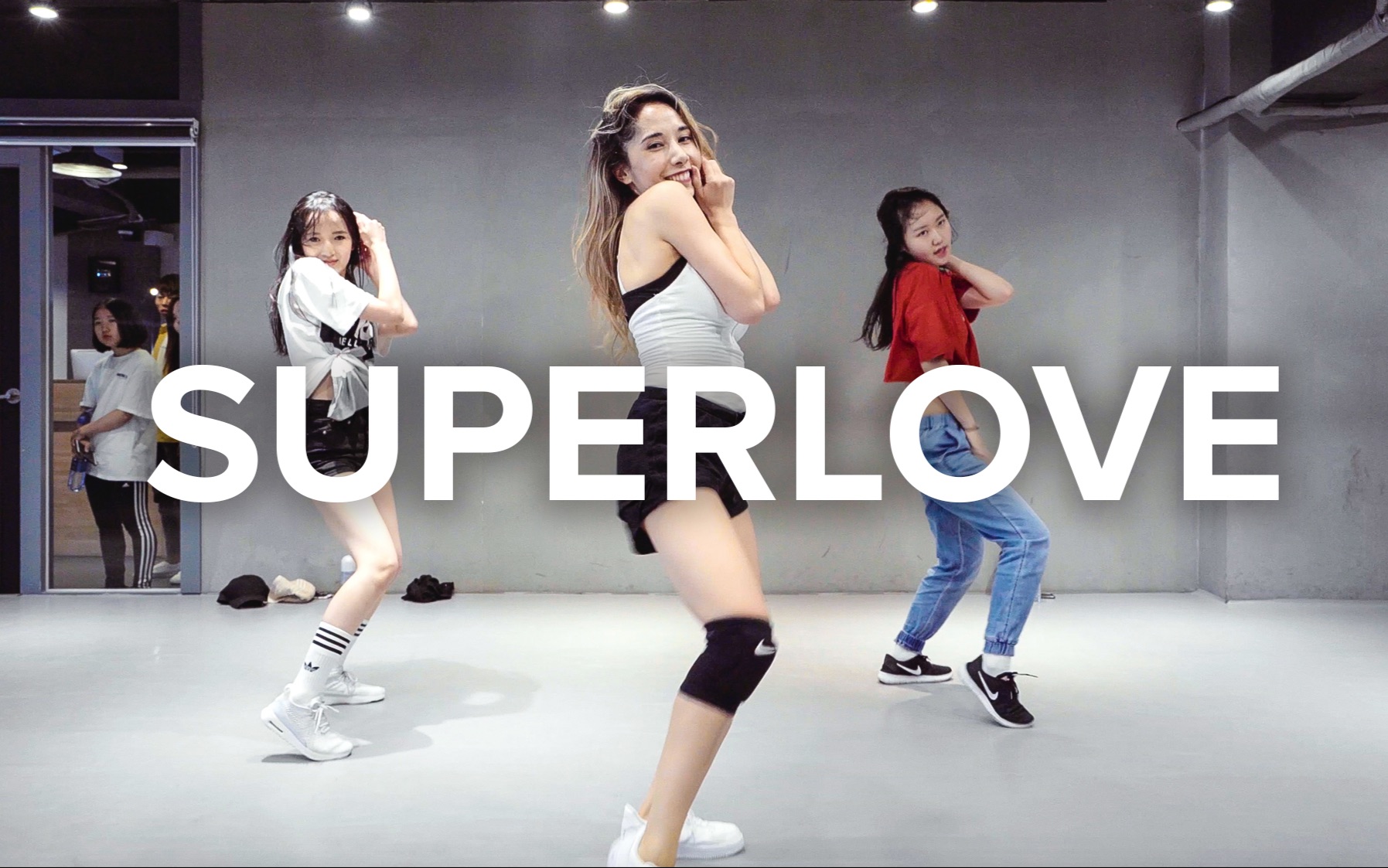 [图]【1M】Isabelle编舞 Superlove