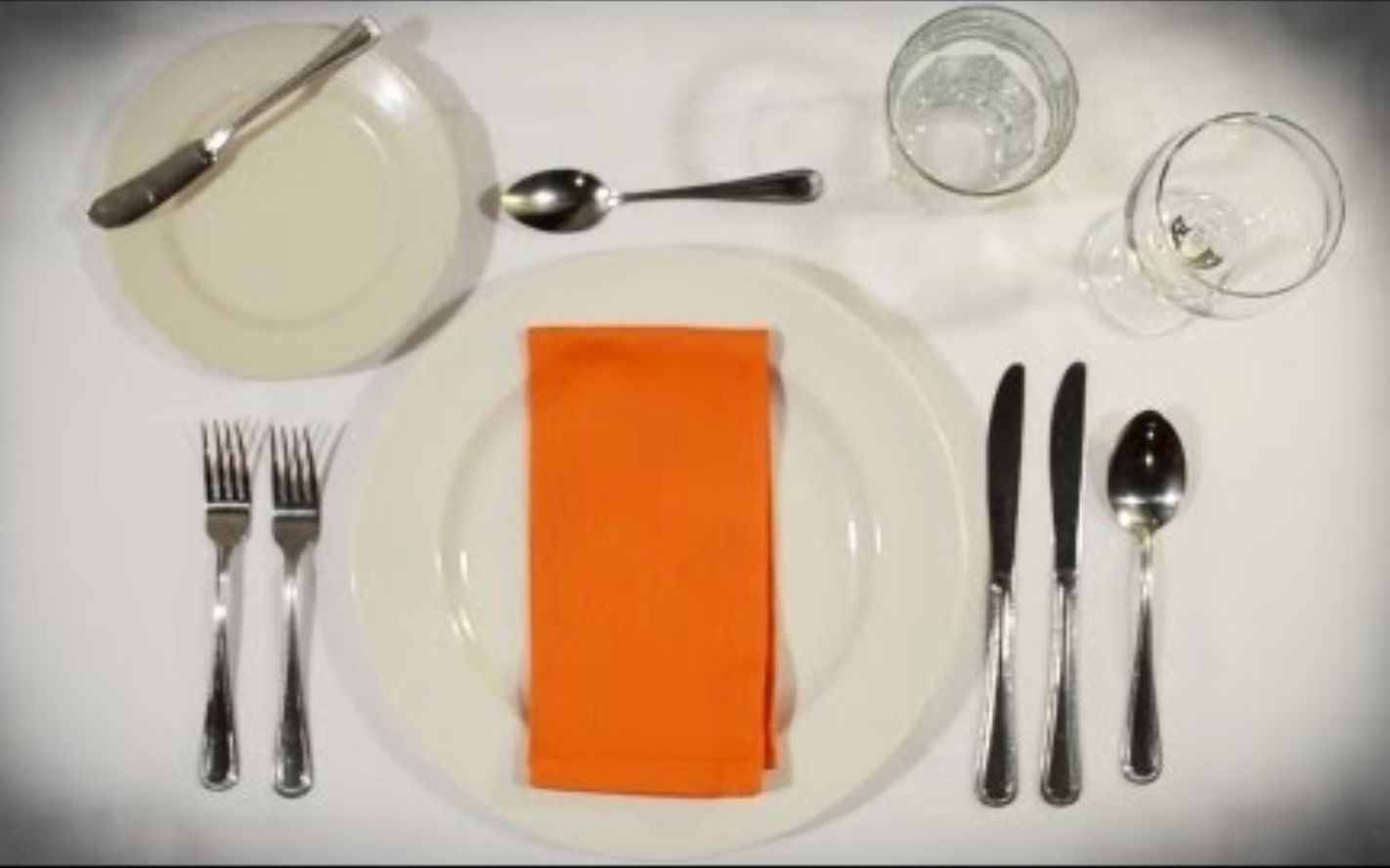 [图]【Ted-ED】如何布置餐桌 How To Set The Table