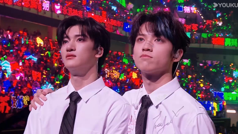 【tf家族三代】出道战邓佳鑫家人寄语,登陆计划