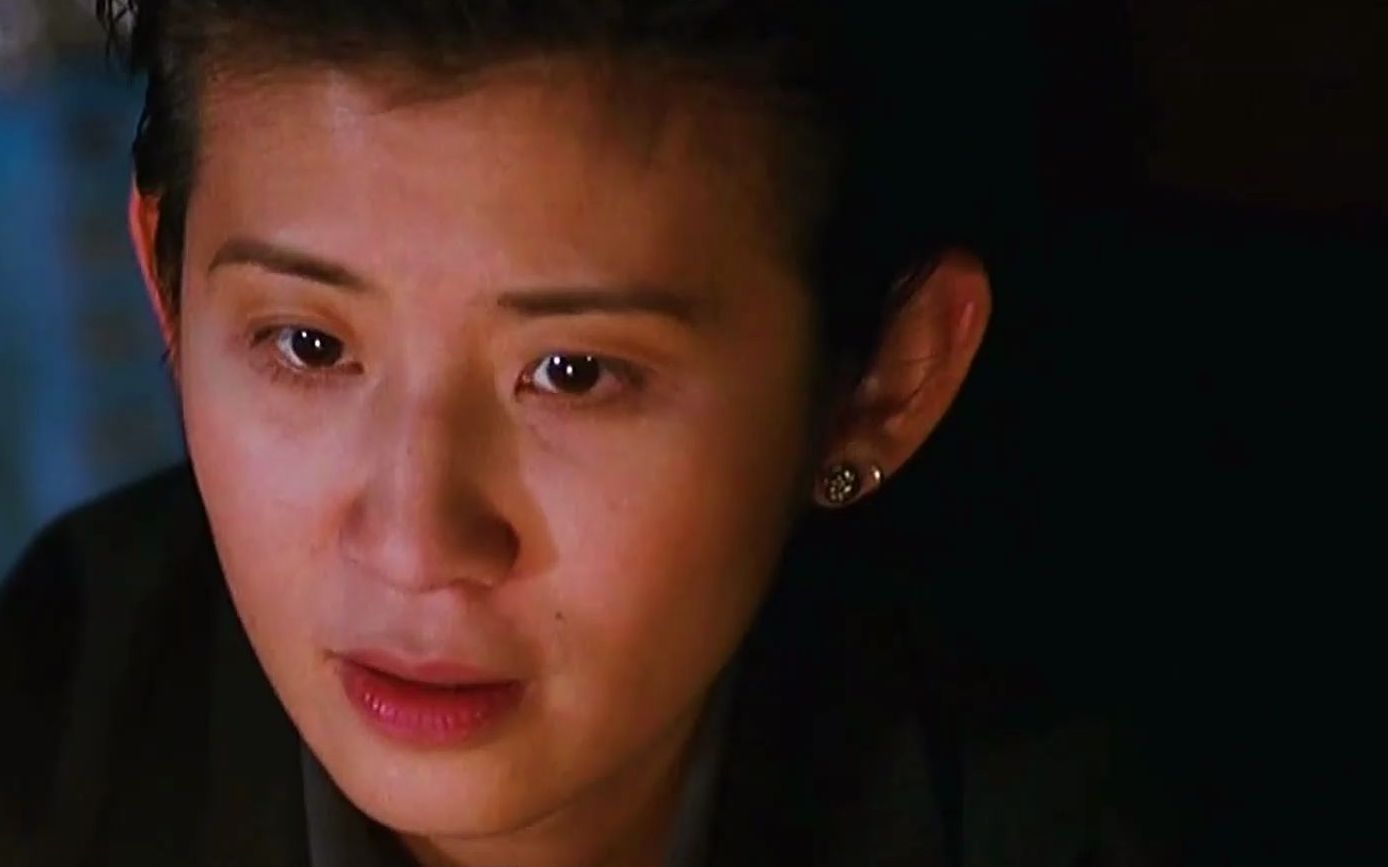 东星花弗威胁洪兴十三妹,怎料人家也不是好惹的,背景实力强就是硬气