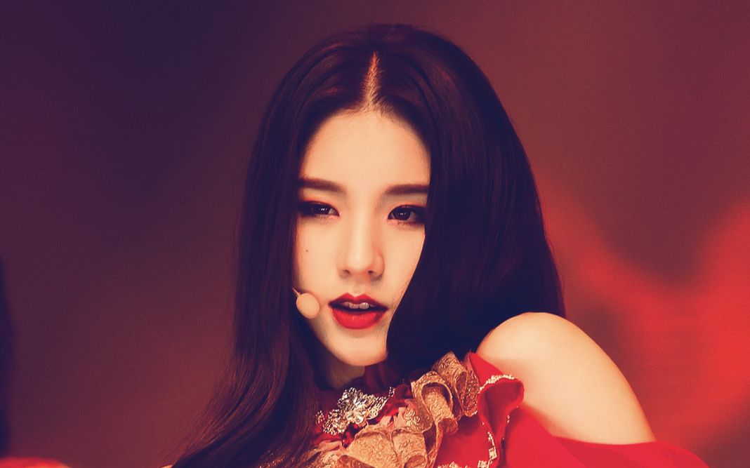 【田姬振】-mcd万圣节舞台 田姬振 满月> 直拍 是红衣吸血兔,舞台魅力