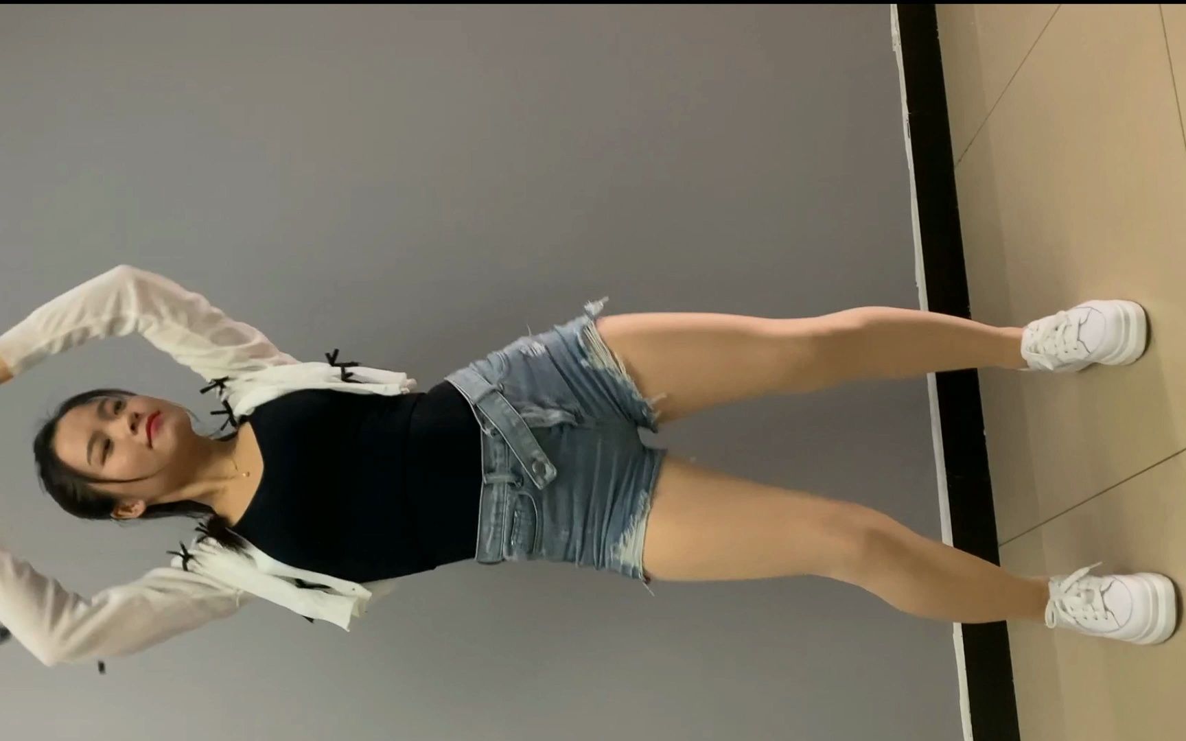 聪儿广场舞 (时空错位)