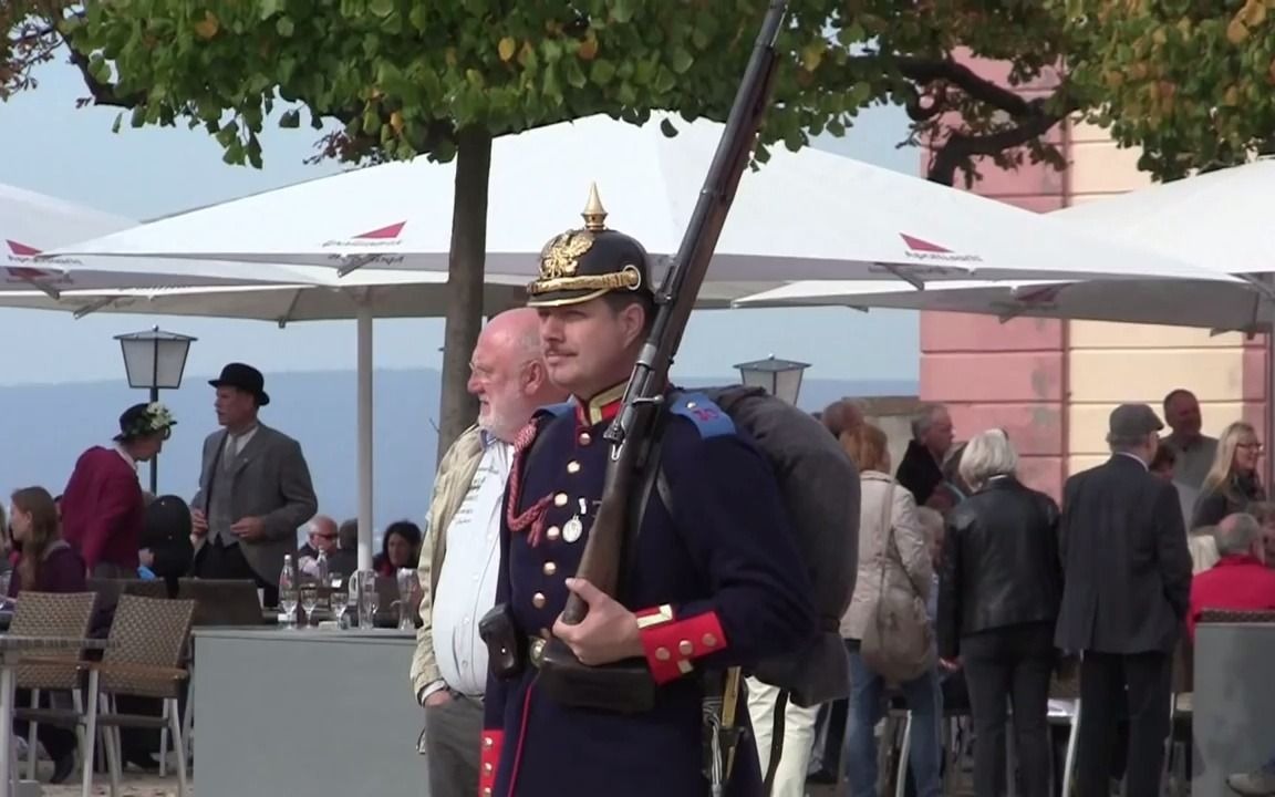 [图][历史重演}Preussentage auf dem Ehrenbreitstein wenn die Soldaten ins Manöver ziehen