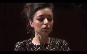 Скачать видео: 尤利安娜  舒曼  幻想小品集 op.12  Yulianna Avdeeva  Schumann  Fantasiestücke Op.12