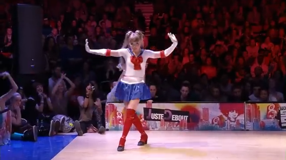 加油了!94可爱啦啦队女孩的舞蹈