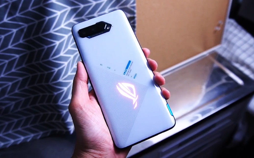 华硕旗舰手机 asus rog phone 5s 功能体验畅玩