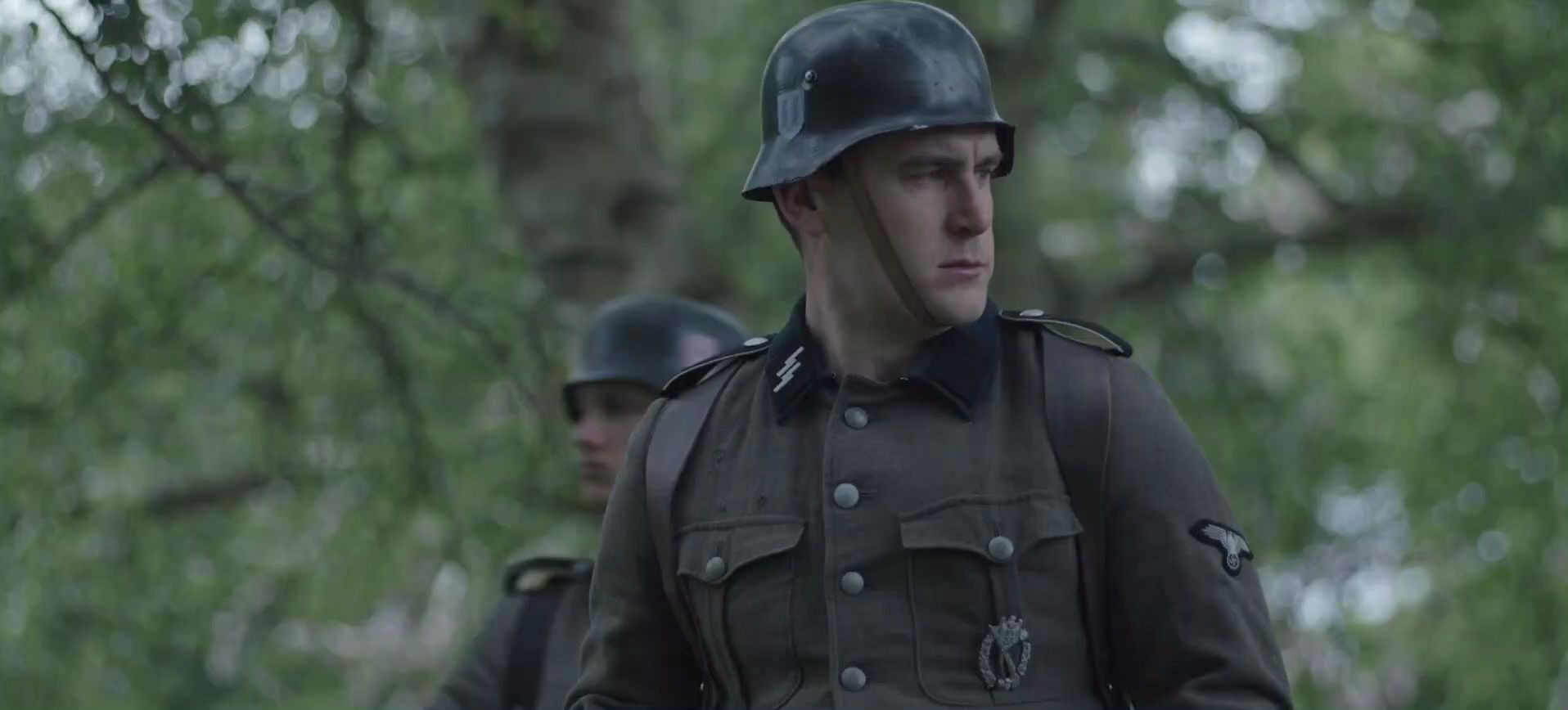 捂嘴抹脖子干掉巡逻的德军士兵