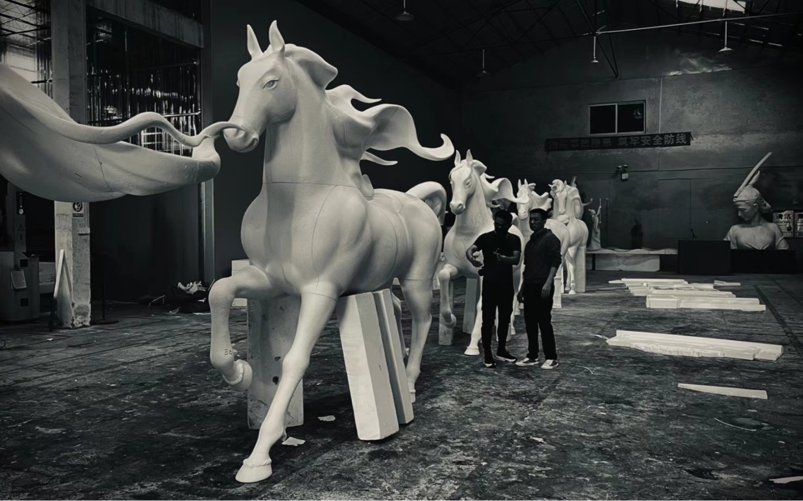 贵州饮马湖八骏情景雕塑项目