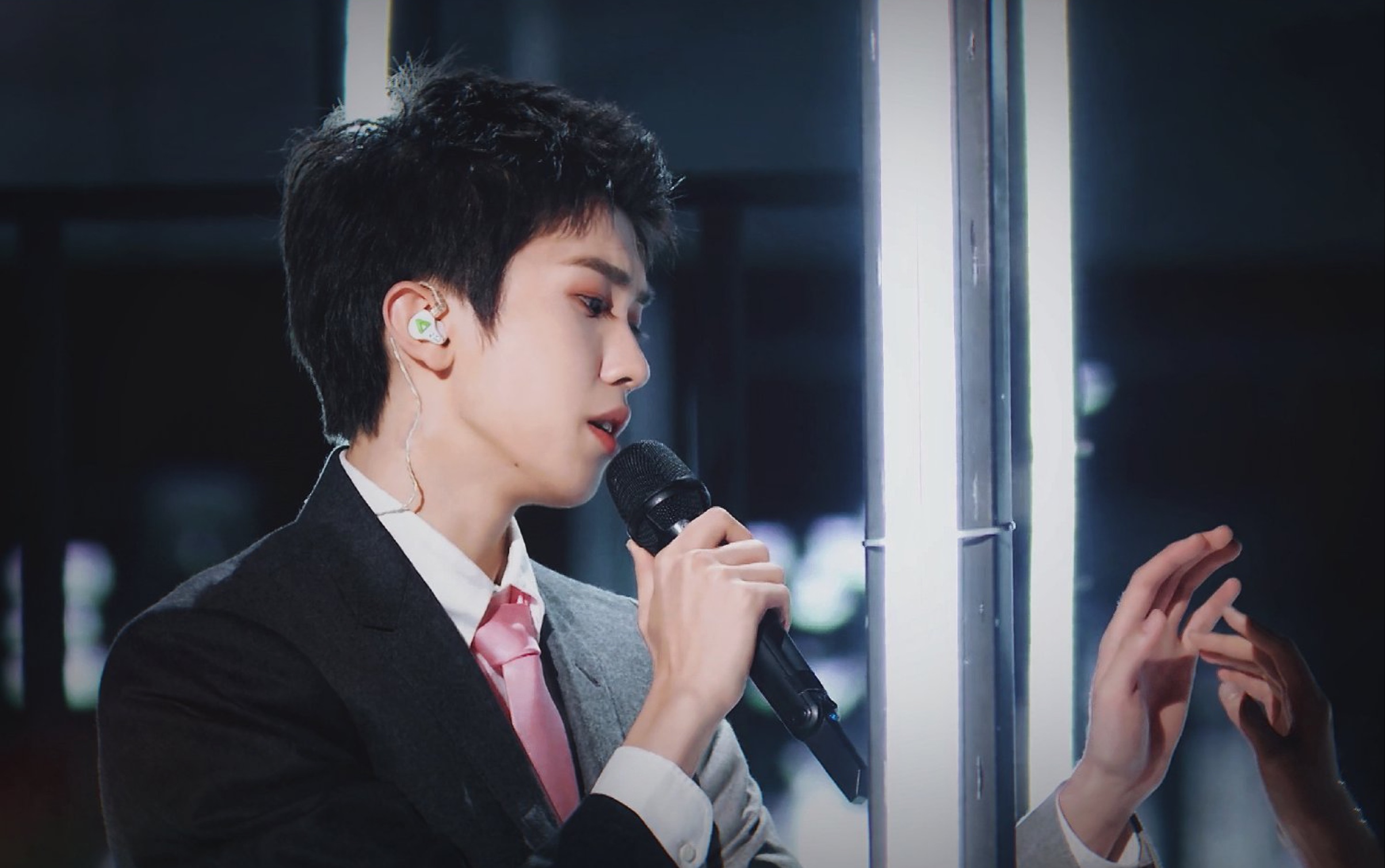 【林墨】创造营三次公演舞台单人cut_哔哩哔哩 (゜-゜)つロ 干杯