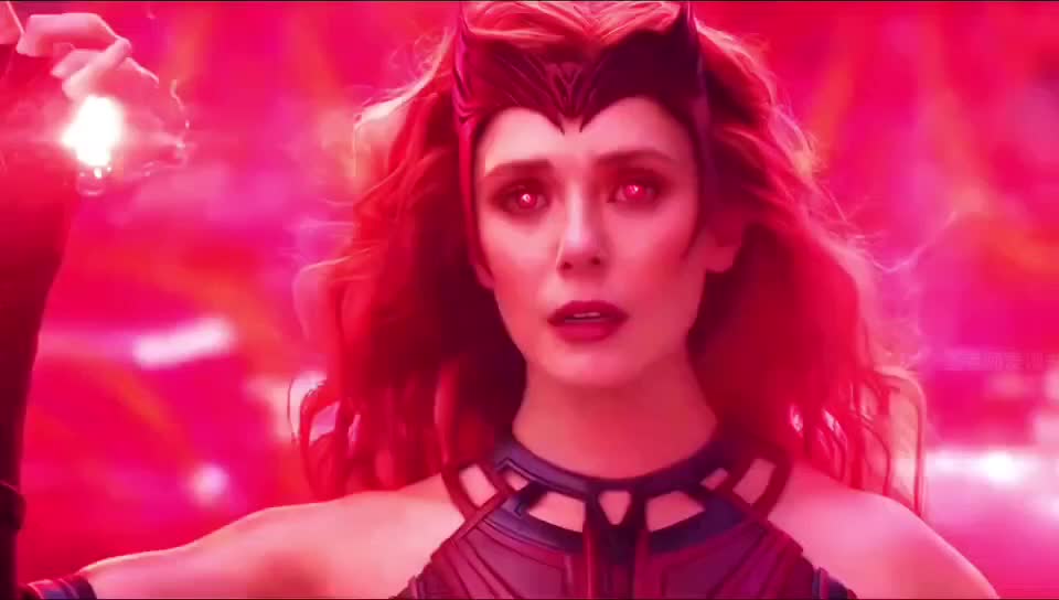 美貌与实力并存的绯红女巫竟然下海拍大片了,真是想不到!