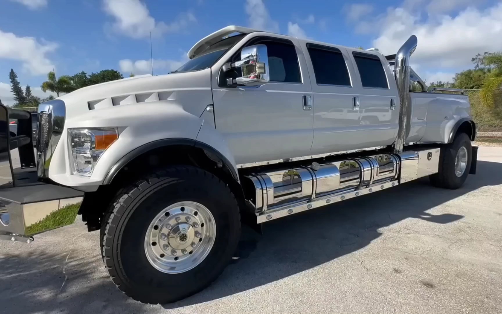 ford f650 extreme 6 door