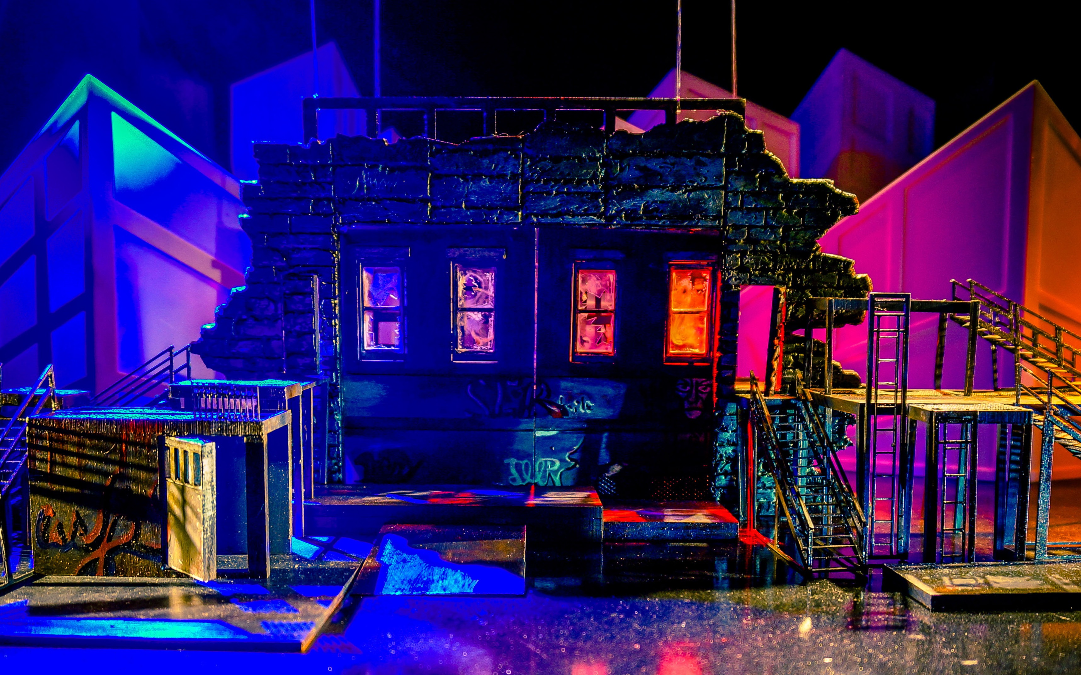 舞美系毕计音乐剧《吉屋出租》模型设计及定格动画展示-稚嫩可爱de5年