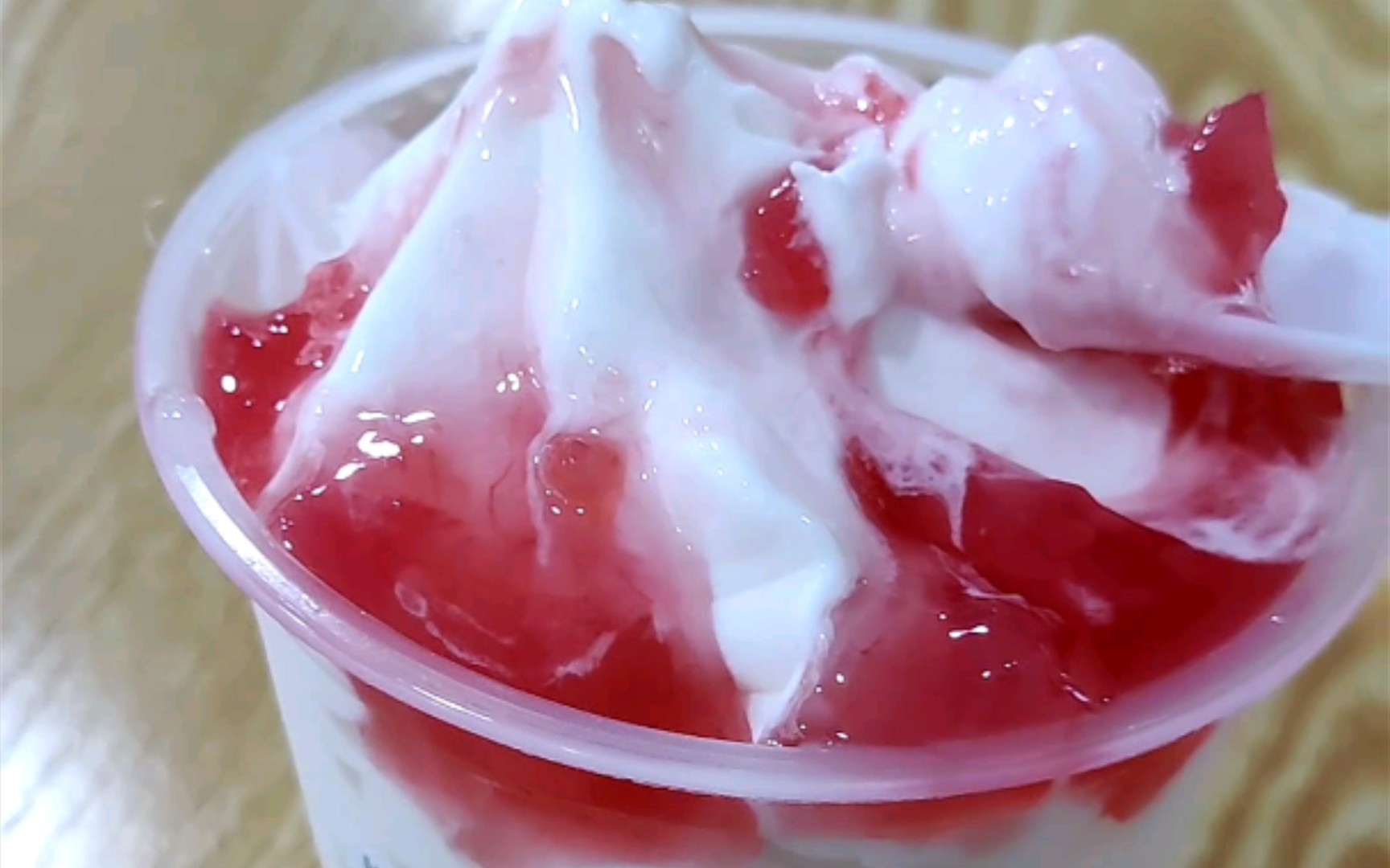 【美食日常】食堂三楼蜜桃圣代,小碗菜炒菜花.10098