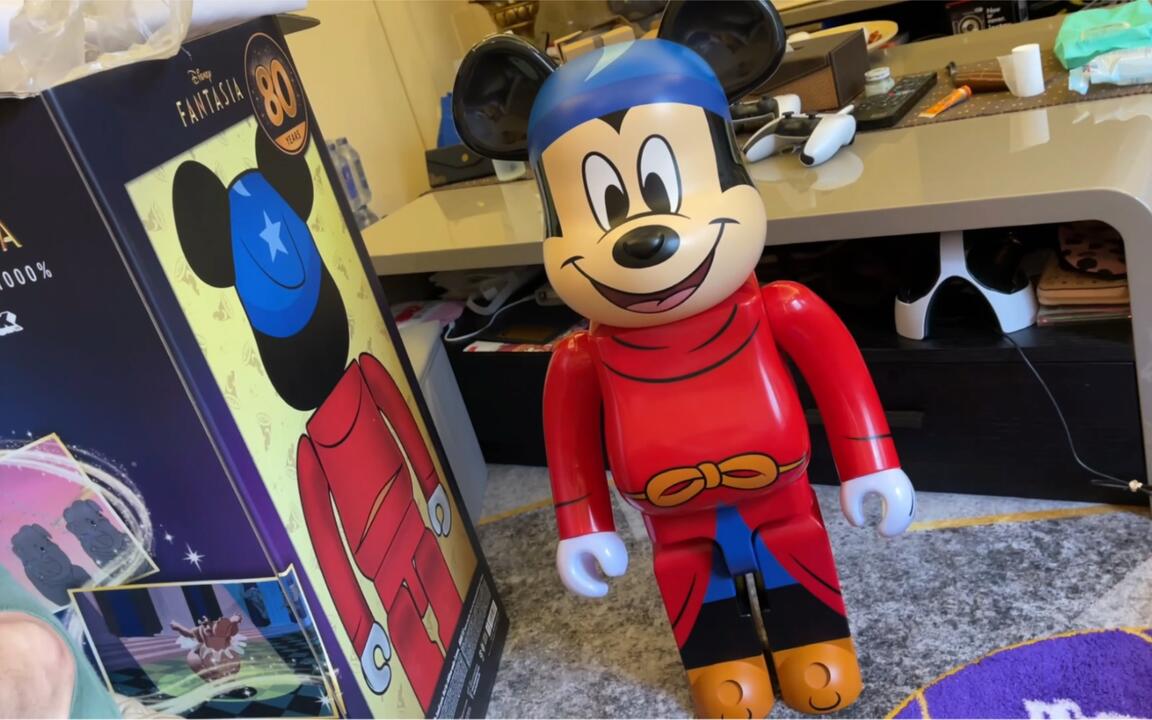 Bearbrick Fantasia Mickey 1000% 开箱_哔哩哔哩_bilibili