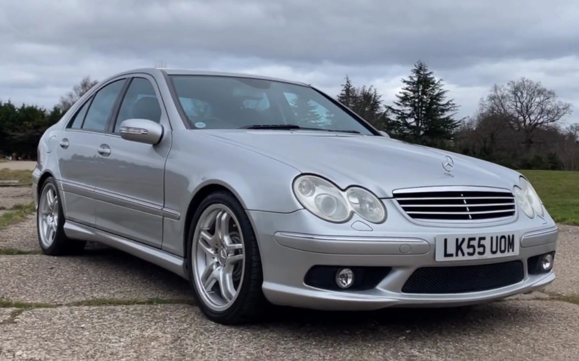 奔驰w203 c级 c55 amg 2005款经典银色_哔哩哔哩_bilibili