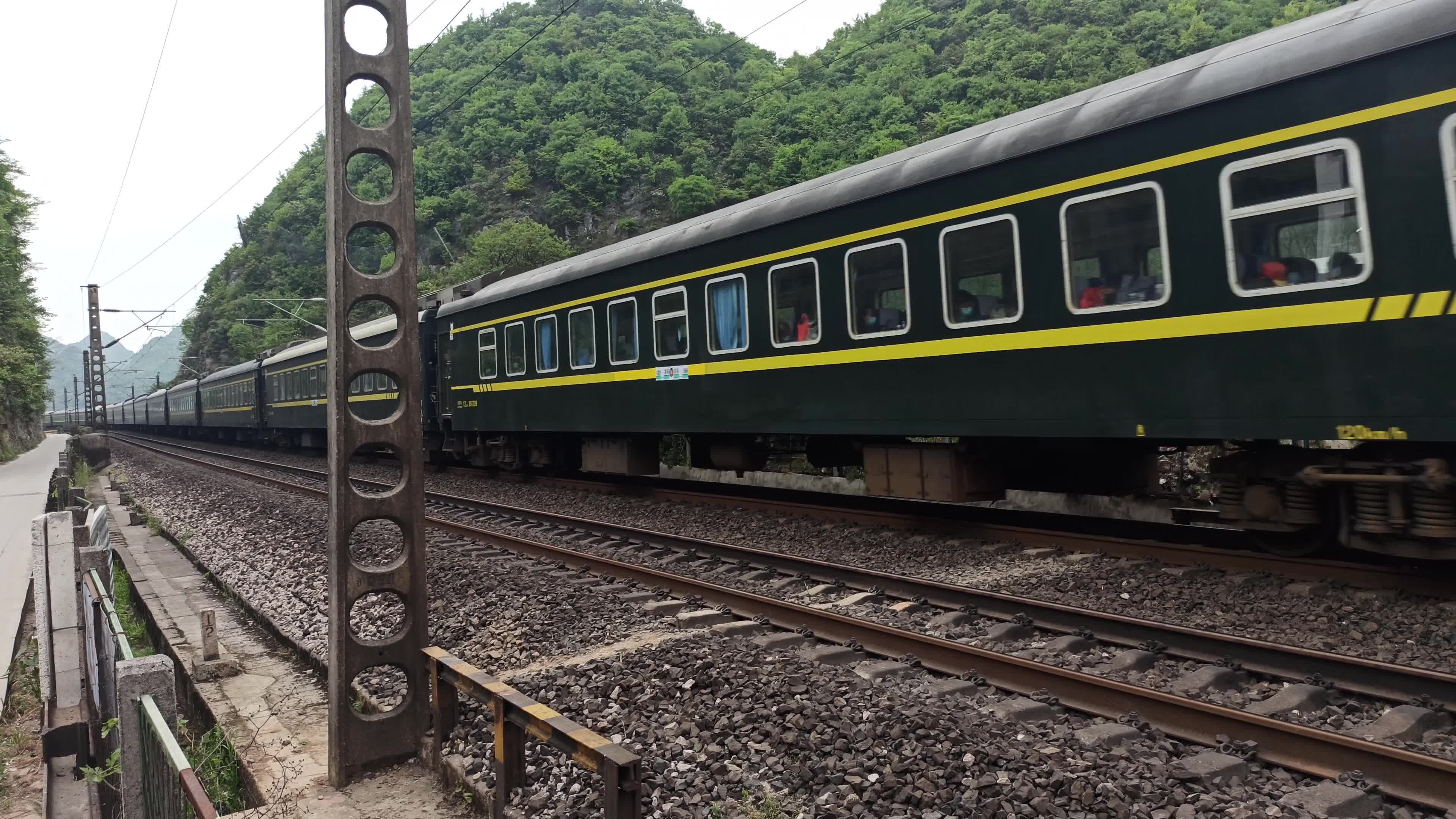 【4k】hxd3c牵引客车k496(六盘水一一上海南)通过  列尾xl25b