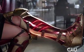 [图]Supergirl - Extended 'Wonder Woman' Promo 超级少女x神奇女侠