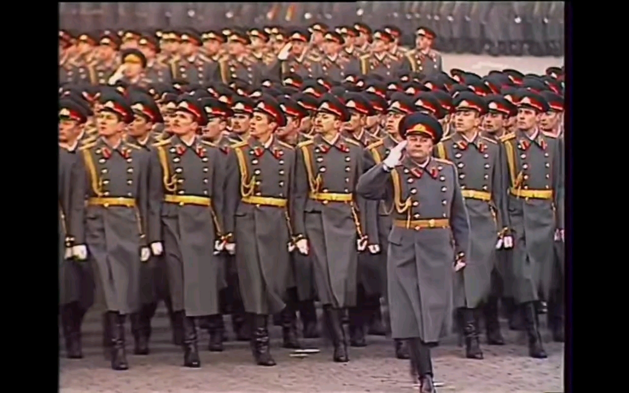 苏联阅兵史上的《红军最强大》(1963～1989)