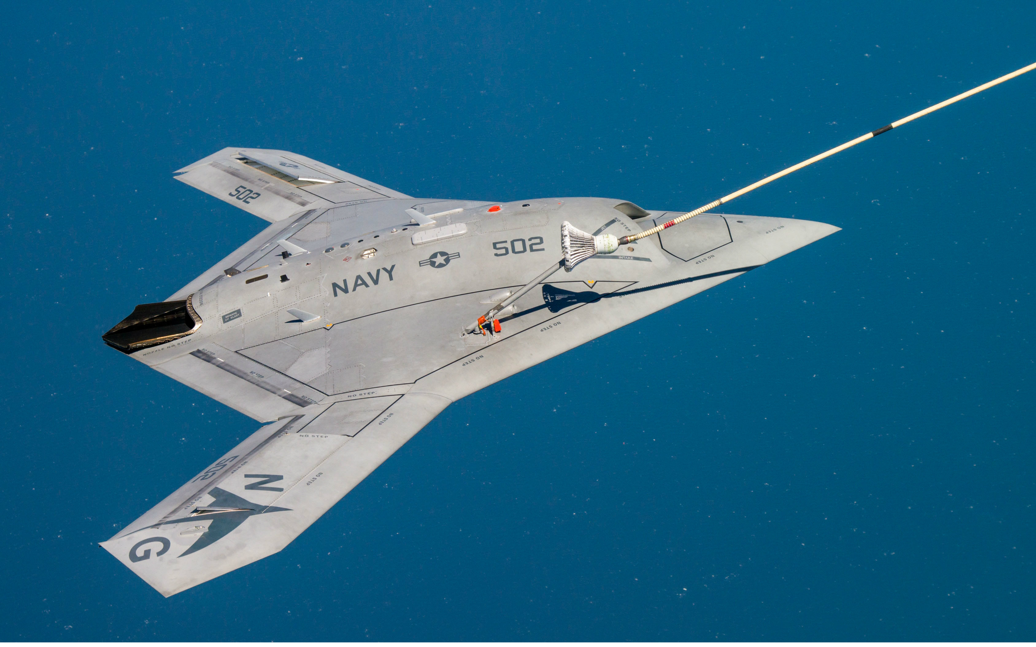 x-47b无人作战飞机第一空中加油_哔哩哔哩 (゜-゜)つロ 干杯~-bili