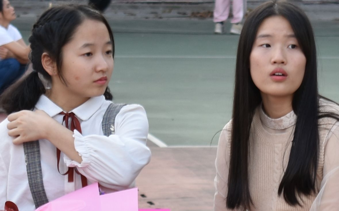 [洛城中学]2019届高三成人礼表演_哔哩哔哩 (゜-゜)つロ 干杯~-bili