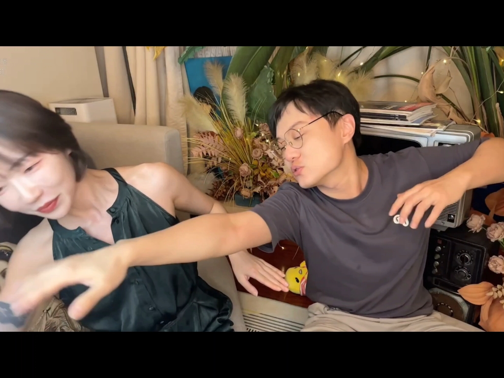 刘恋|客厅版《佳人》来袭!但是杜凯!