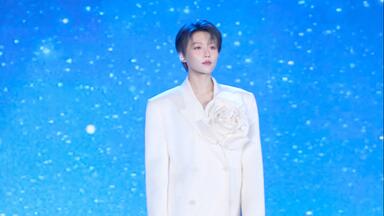 <em class="keyword">刘雨昕</em> XIN LIU ｜风中重绘光影 一曲《归途有风》致敬电影工作者们