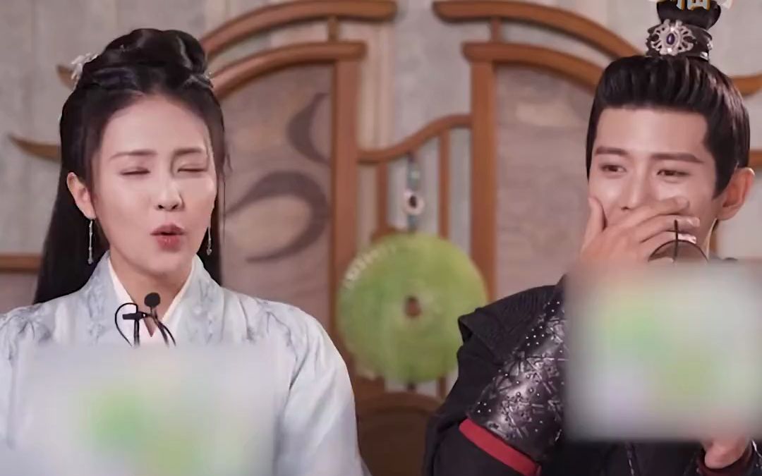 白鹿任嘉伦两人跳舞好带感啊,舞台好炸!