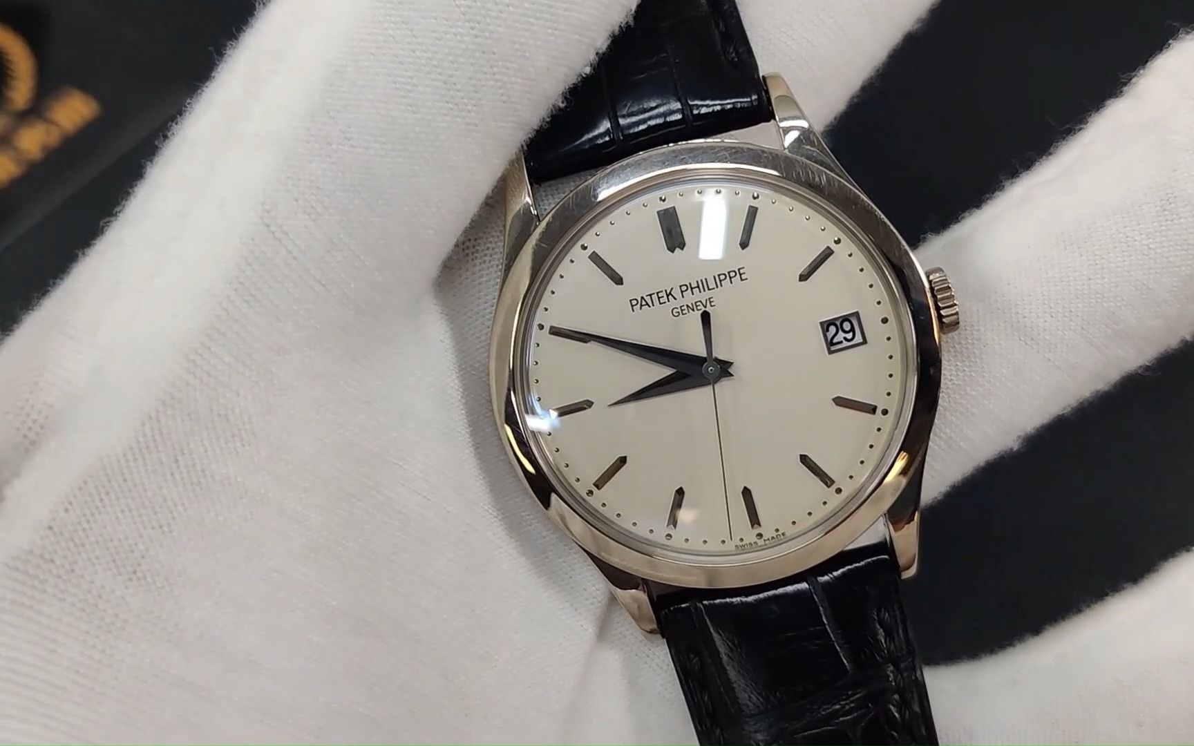 【最便宜的百达翡丽】patek philippe百达翡pp5296g-010正品七件套,除