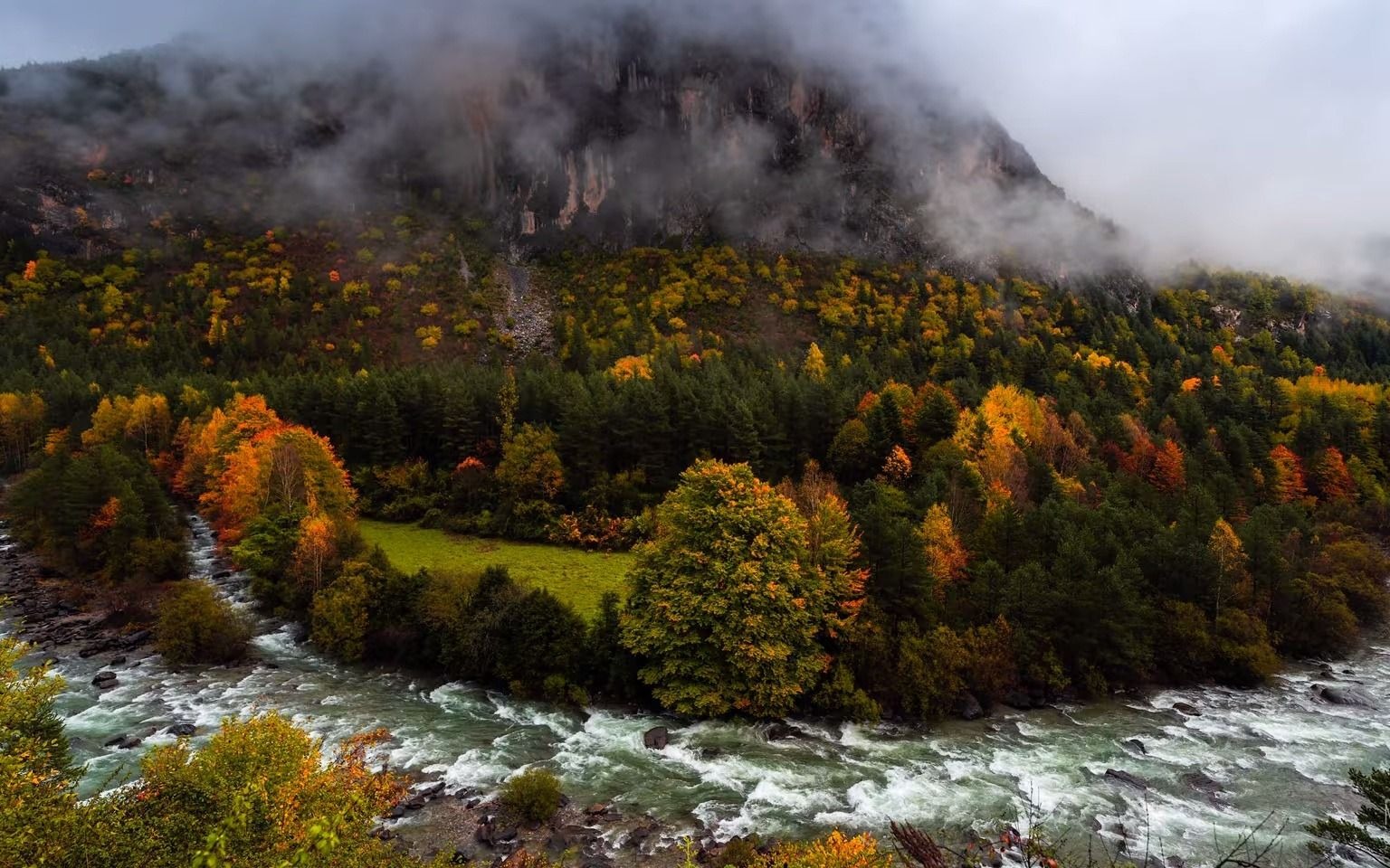 pyrenees _ 8k13/2000 视觉震撼高清航拍 比利牛斯山脉